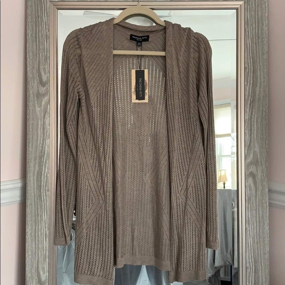 Cardigan sweater
